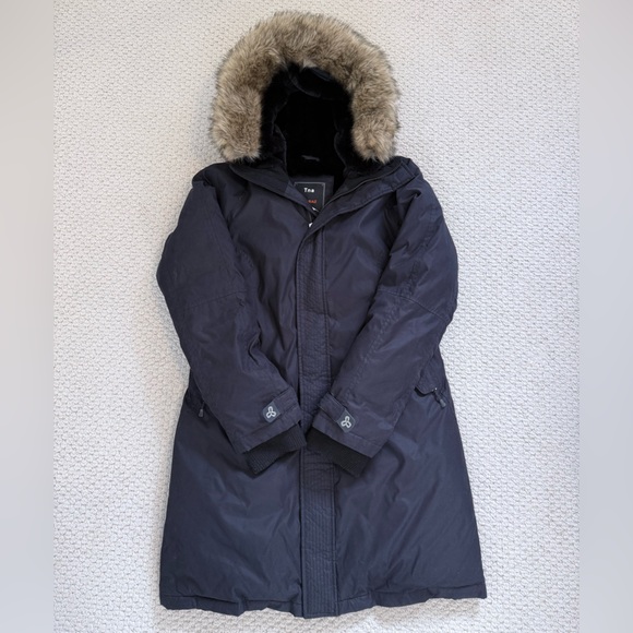 TNA Jackets & Blazers - Aritzia TNA Black Puffer Coat with Fur Trim size Large